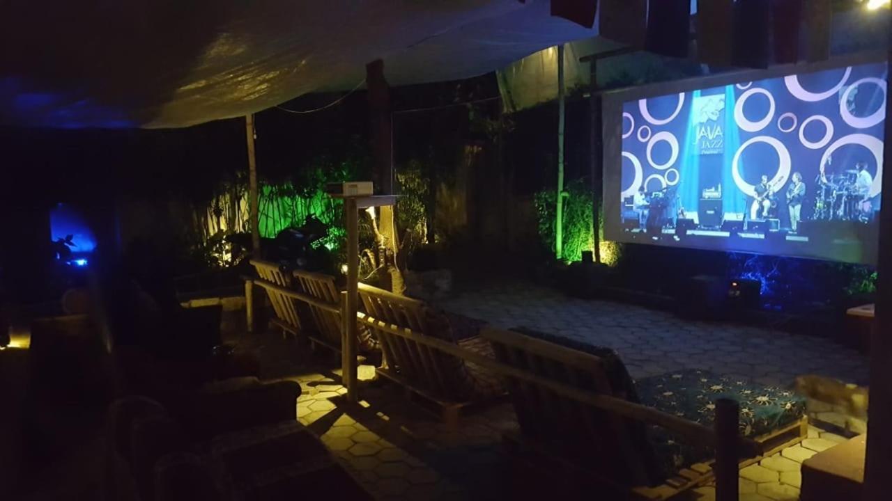 Laughing Buddha Guest House & Villa Katmandu Dış mekan fotoğraf
