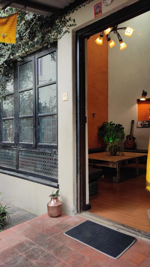 Laughing Buddha Guest House & Villa Katmandu Dış mekan fotoğraf