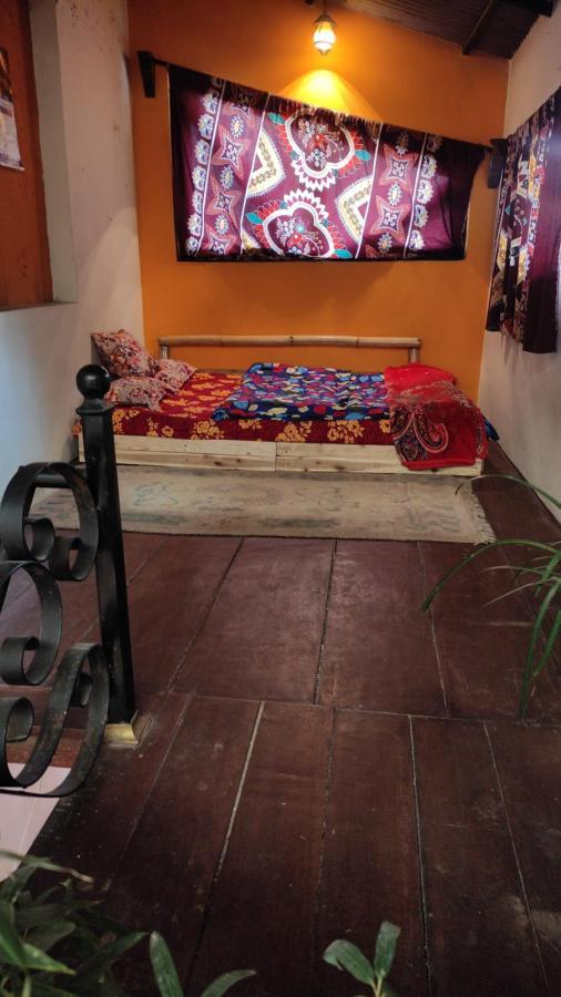 Laughing Buddha Guest House & Villa Katmandu Dış mekan fotoğraf