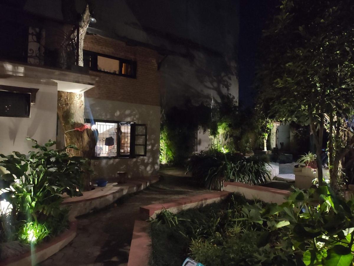 Laughing Buddha Guest House & Villa Katmandu Dış mekan fotoğraf
